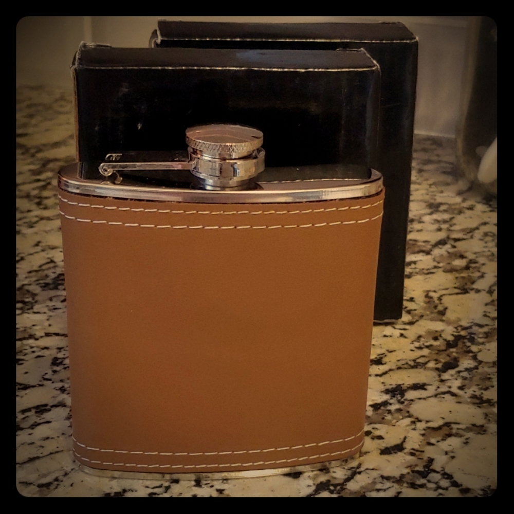 *SOLD*Classic flasks X2